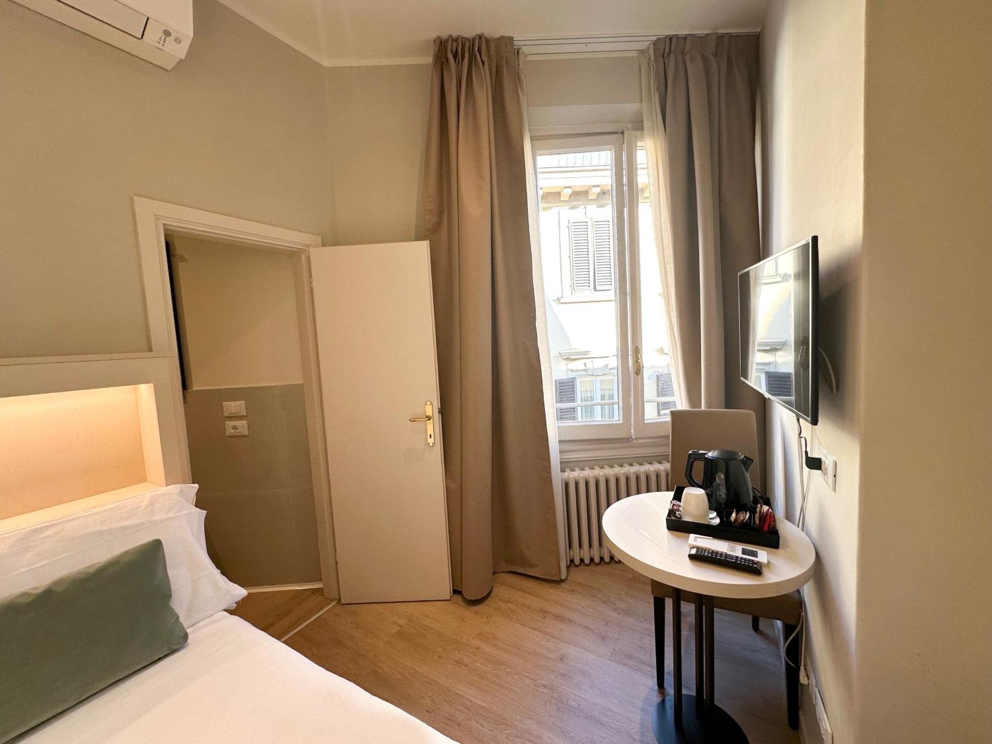 Hotel Giappone Florença Quarto foto